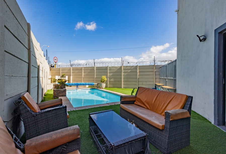 3 Bedroom Property for Sale in Belhar Western Cape